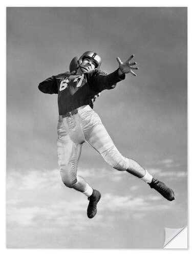 Selvklebende plakat Quarterback Throwing a Football