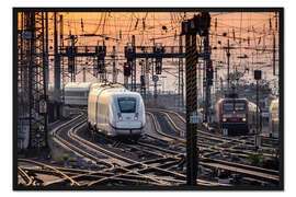Gerahmter Kunstdruck ICE am Gleisvorfeld, Frankfurt am Main