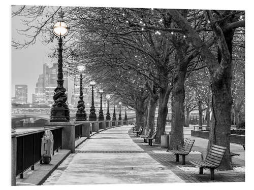 PVC-tavla Promenade Along the River Thames