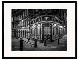 Impressão artística com moldura Old Building at Night in London