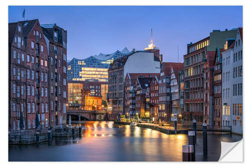 Naklejka na ścianę Nikolaifleet in the Evening, Hamburg, Germany