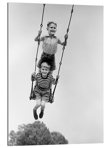 Tableau en plexi-alu Two Boys on a Swing