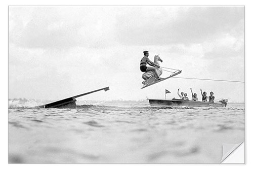 Selvklæbende plakat Famous Aquaplane Champion Plays ‘Horsey’