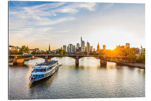 Galleriataulu Excursion Boat in front of Frankfurt's Financial District