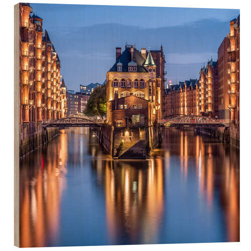 Quadro de madeira Historic Moated Castle in the Speicherstadt Hamburg