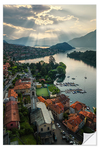 Självhäftande poster Lake Como With Sun Rays at Sunrise