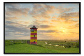 Gerahmter Kunstdruck Pilsumer Leuchtturm bei Sonnenaufgang