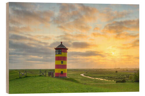 Holzbild Pilsumer Leuchtturm bei Sonnenaufgang