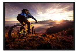 Gerahmter Kunstdruck Crossrad an den Bergen