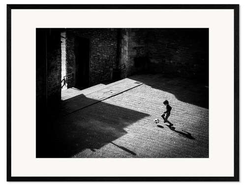 Stampa artistica con cornice Child Playing Football