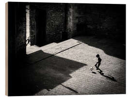 Quadro de madeira Child Playing Football