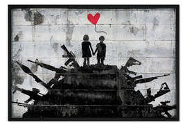 Gerahmter Kunstdruck Banksy - Love Amidst War - Pineapple Licensing