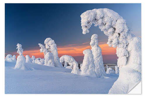 Sticker mural Bizarre Shapes of Ice Sculptures in the Snowy Landscape