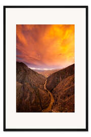 Gerahmter Kunstdruck Dramatische Gewitterwolke über dem Salmon River in Idaho, USA