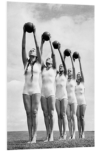 PVC-tavla Women With Gymnastic Balls, 1940