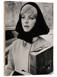 Holzbild Virna Lisi in "Anyone Can Play", 1968 I