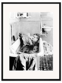 Framed art print Charlie Chaplin in the bathtub, 1922