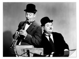 Selvklebende plakat Stan Laurel, Oliver Hardy playing music