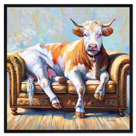 Gerahmter Kunstdruck Kuh auf dem Sofa