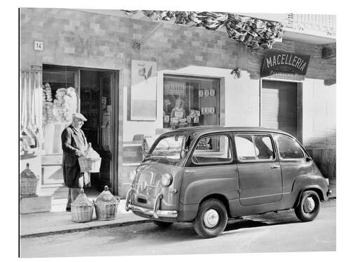 Gallery print Fiat 600 Multipla Outside a Shop