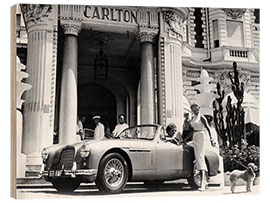 Puutaulu Aston Martin DB2-4 outside the Hotel Carlton, Cannes, France, 1955