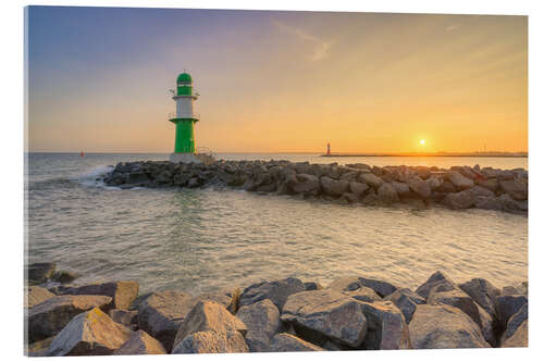 Acrylglasbild Molenfeuer Warnemünde bei Sonnenaufgang