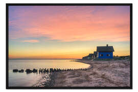 Gerahmter Kunstdruck Blaues Haus an der Ostsee in Heiligenhafen