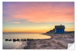 Selvklebende plakat Blue House on the Baltic Sea in Heiligenhafen