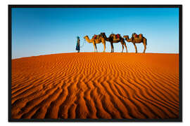 Gerahmter Kunstdruck Mensch und Kamele in der Sahara