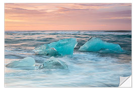 Naklejka na ścianę Glacier ice at dawn