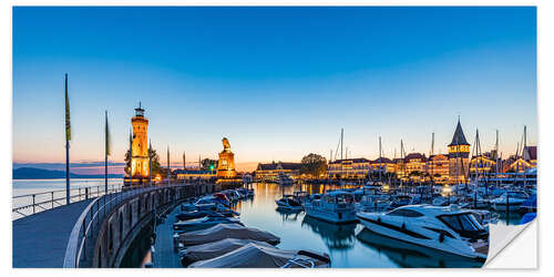 Vinilo para la pared Lindau on Lake Constance at blue hour