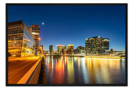 Gerahmter Kunstdruck Düsseldorf Medienhafen bei Nacht