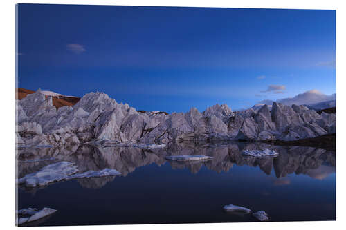 Akryylilasitaulu Anticrepuscular rays above a glacier in the Himalayas, Tibet