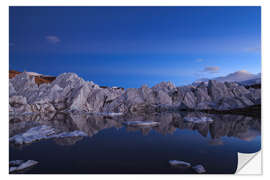 Sticker mural Anticrepuscular rays above a glacier in the Himalayas, Tibet