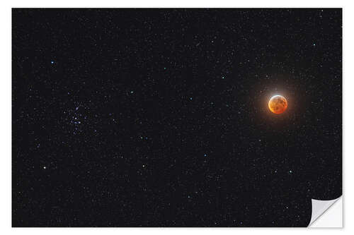 Sticker mural Eclipsed moon beside the Beehive star cluster