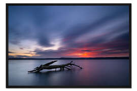 Gerahmter Kunstdruck Die untergehende Sonne lodert am Horizont