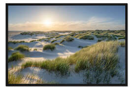 Gerahmter Kunstdruck Am Dünenstrand bei Sonnenuntergang