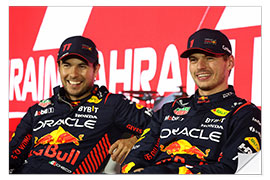 Selvklebende plakat Sergio Perez and Max Verstappen in Press Conference, 2023