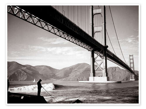 Plakat 1940s man fishing underneath Golden Gate Bridge, San Francisco