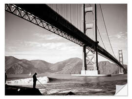 Vinilo para la pared 1940s man fishing underneath Golden Gate Bridge, San Francisco