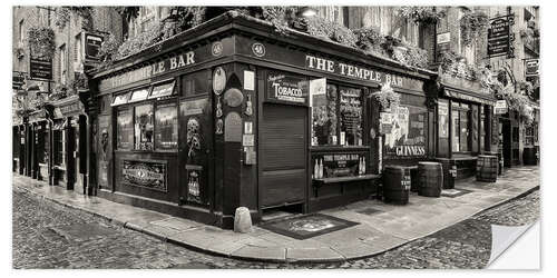 Selvklebende plakat Street with pubs, Temple Bar, Dublin I