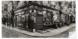 Selvklebende plakat Street with pubs, Temple Bar, Dublin I