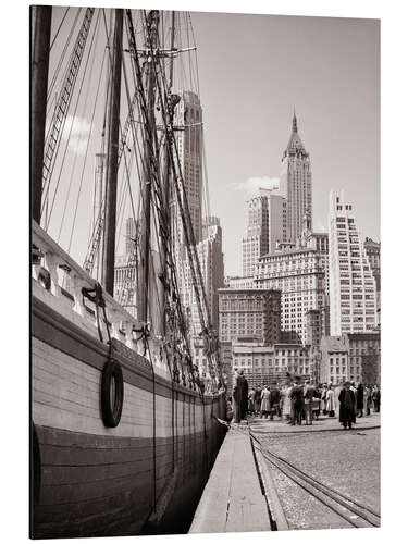 Tableau en aluminium Unloading cargo Theoline Schooner sailing ship, New York, 1930s