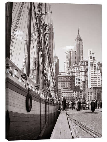 Canvastavla Unloading cargo Theoline Schooner sailing ship, New York, 1930s