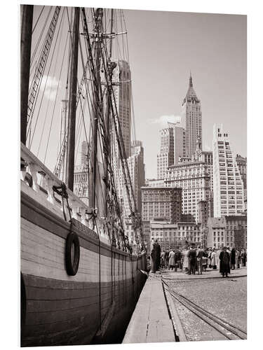 Bilde på skumplate Unloading cargo Theoline Schooner sailing ship, New York, 1930s