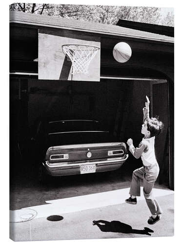 Obraz na płótnie Basketball at the backyard garage, 1960's