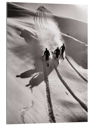 Galleriataulu Skiiers Silhouette in the Swiss Alps, 1950's