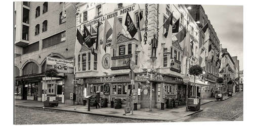 Gallery print View of bar, Dublin, Ireland