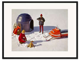 Gerahmter Kunstdruck Retro Camping mit Prefab Iglu, 1970er