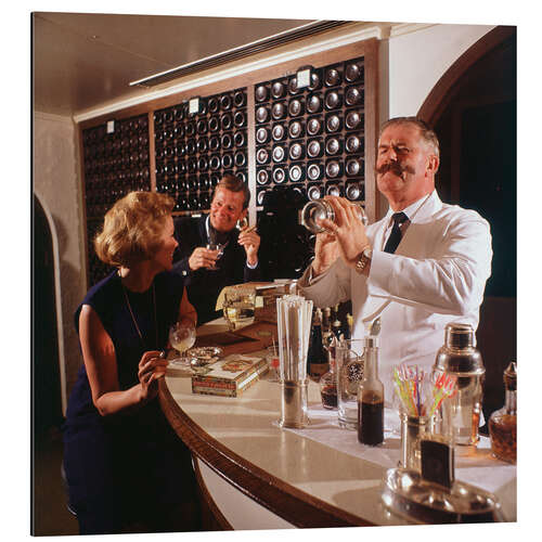 Aluminiumsbilde A splendidly moustachioed bartender on a cruise liner